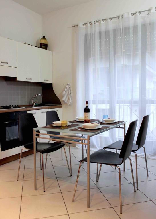 דירות אלבה Casa Crissi מראה חיצוני תמונה