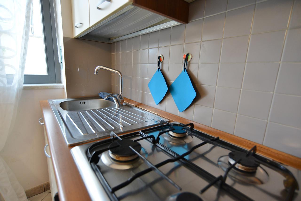 דירות אלבה Casa Crissi מראה חיצוני תמונה